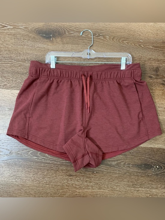 lululemon athletica Pants - Lululemon womens maroon inner glow high rise shorts 14